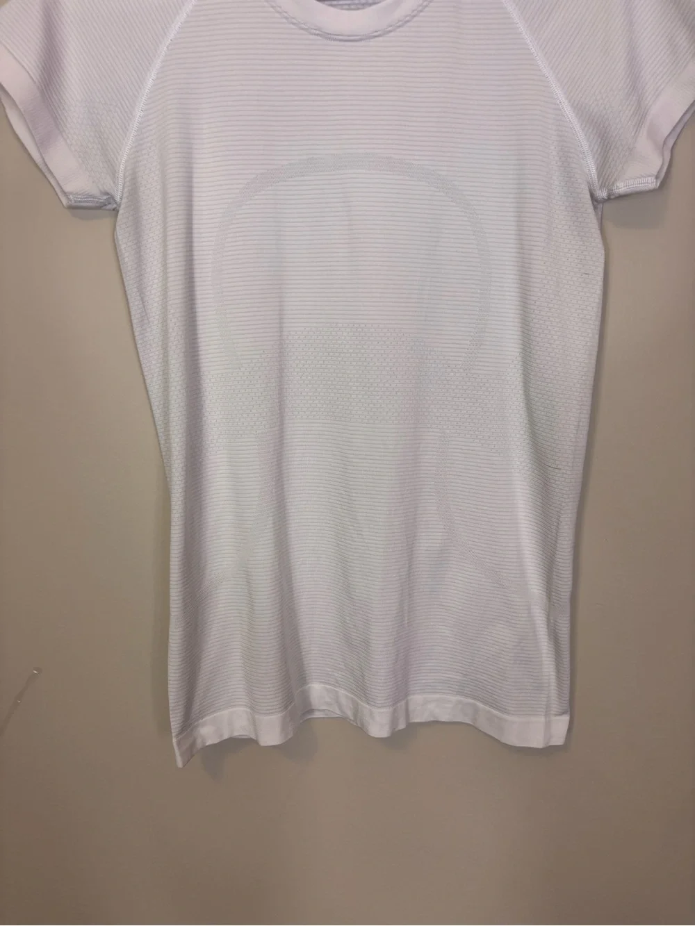 lululemon athletica White Swiftly Tech Short Sleeve Athletic Tshirt Women’s 8